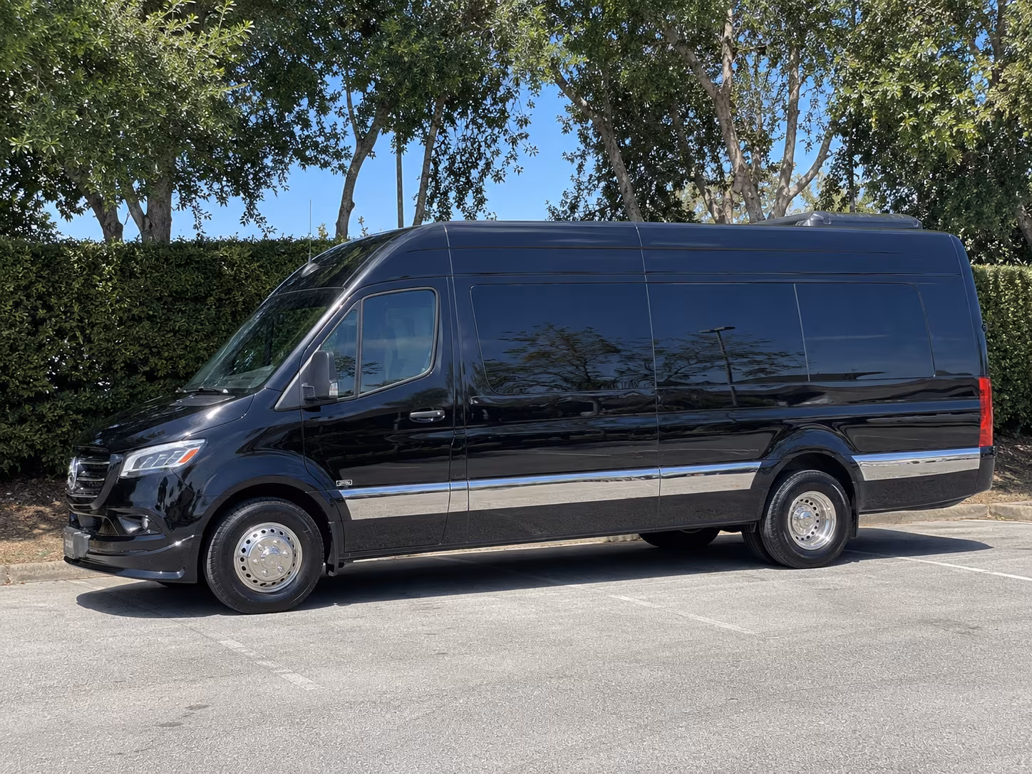 10 passenger sprinter van