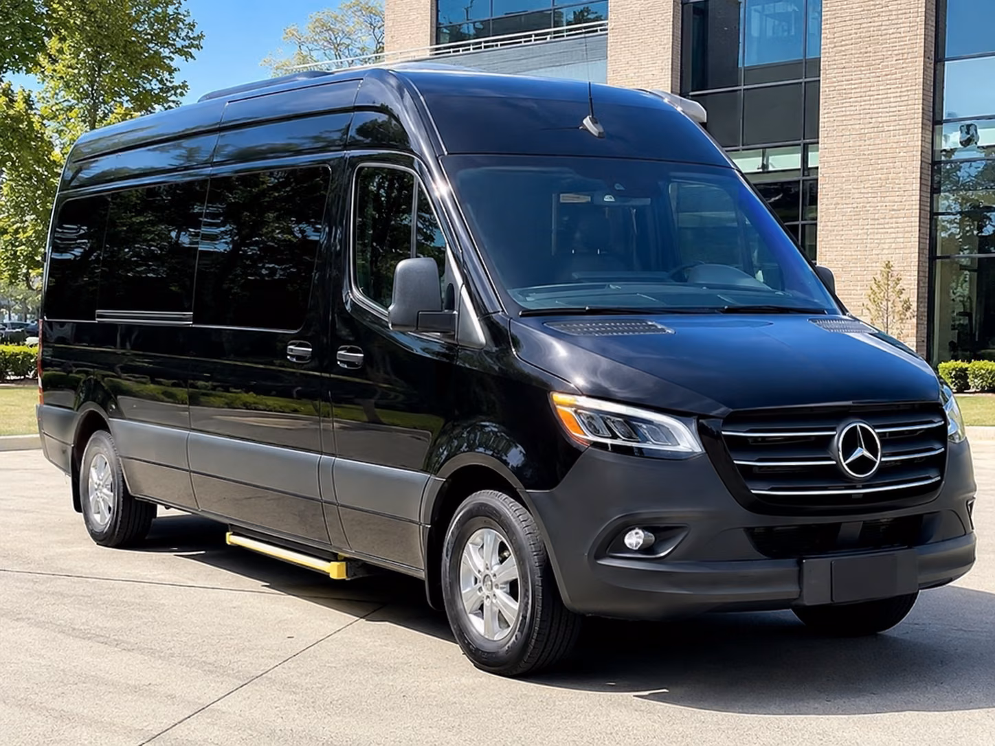 18 passenger sprinter van