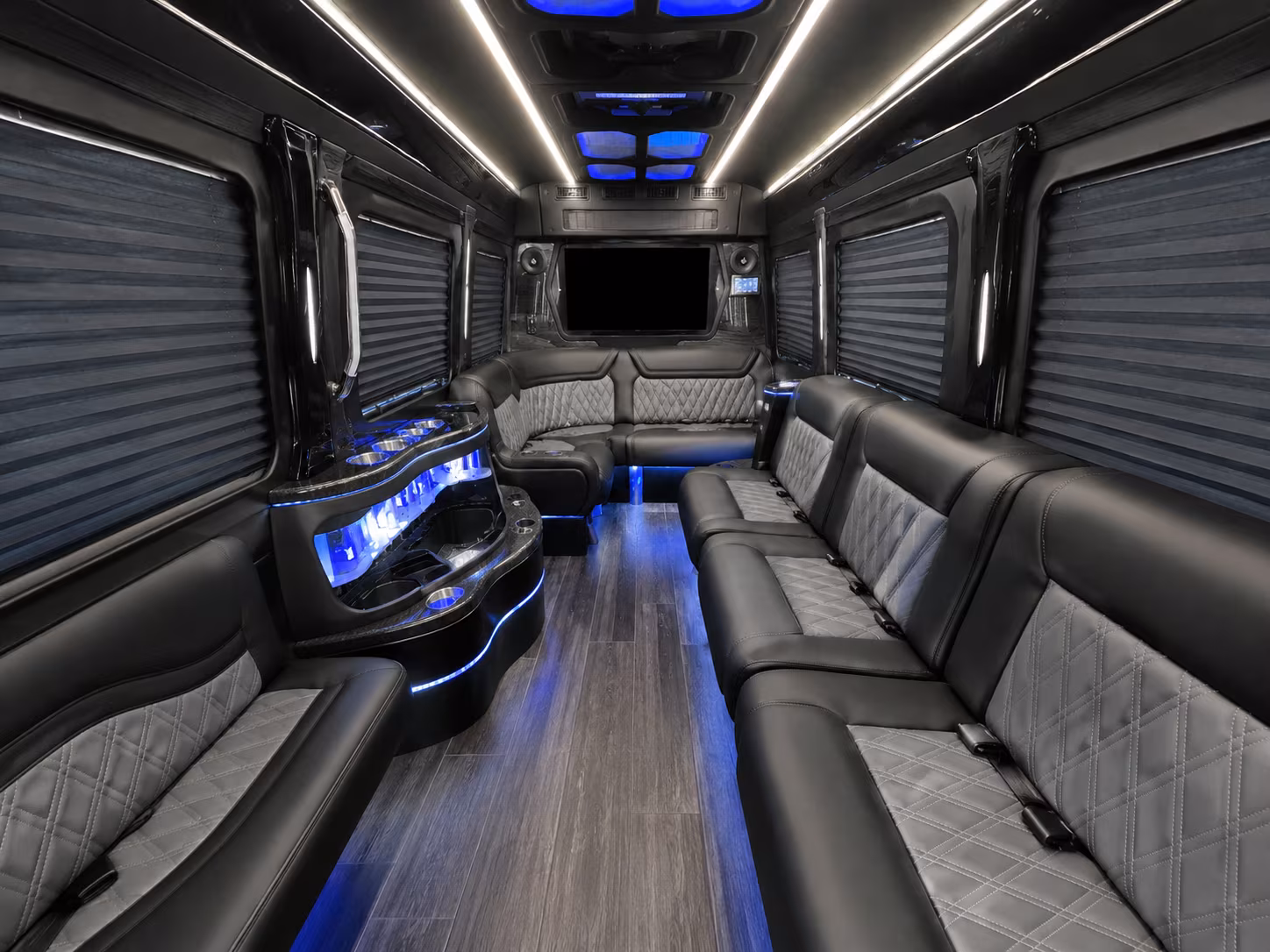 find the perfect transportation for your next airport transfer 3